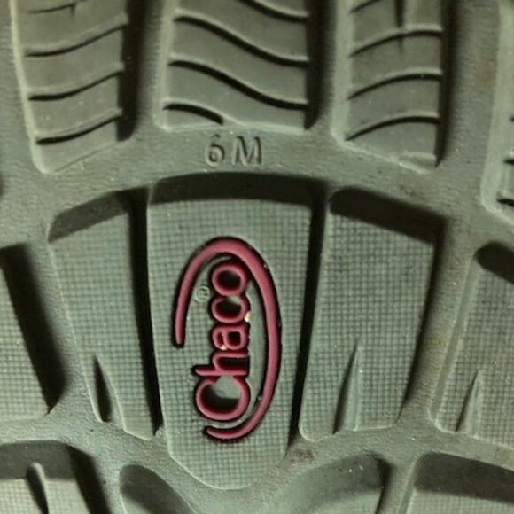 CHACO SLIP IN SANDALS BLACK STRAPPY EXCELLENT CONDITION HAPPY FEET GOOD ALOHA 6M - Picture 4 of 14